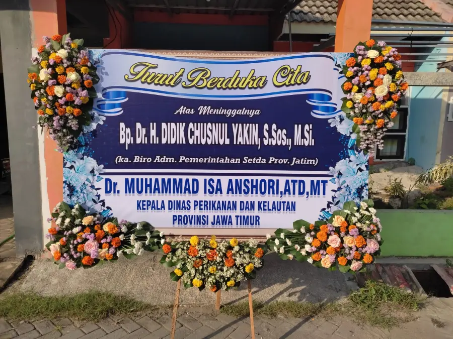 Cara Memilih Bunga Papan Duka Cita yang Tepat di Surabaya